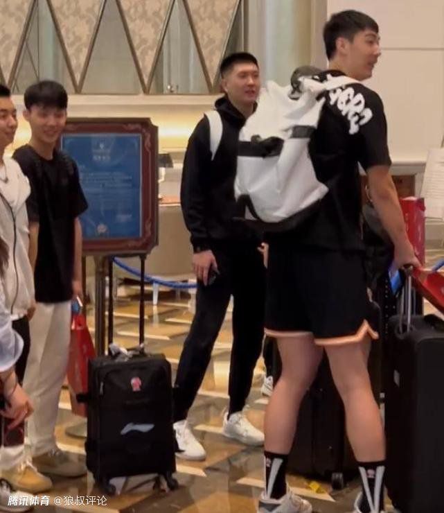日韩制服丝袜在线
